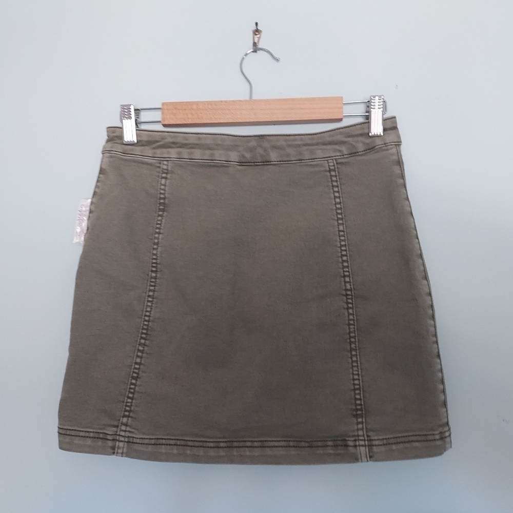 Free People Olive Khaki Mini Skirt Size 4 NEW NWT Boho  Little Daisies Buttons - Picture 7 of 11